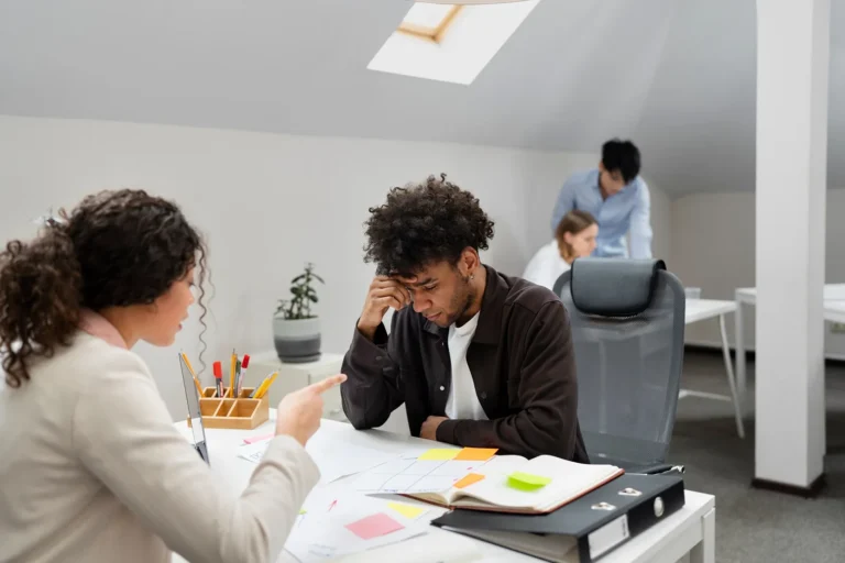 Critical Thinking for Strategy Making