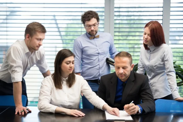 Essential HR Practices for Managers, Team Leaders and Supervisors: How to Manage People Effectively