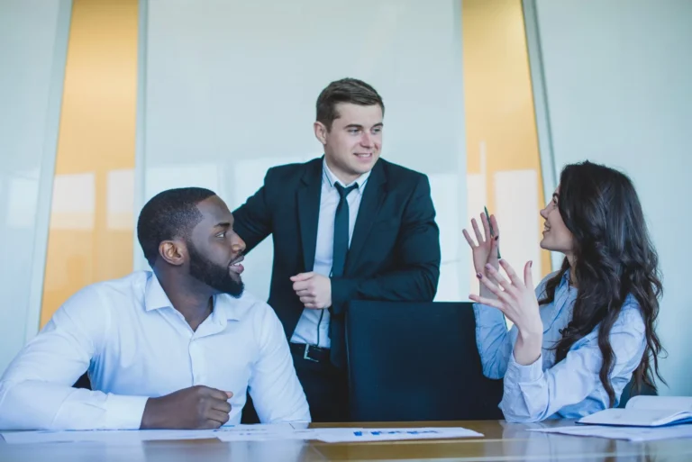 three-talking-associates_23-2147626335