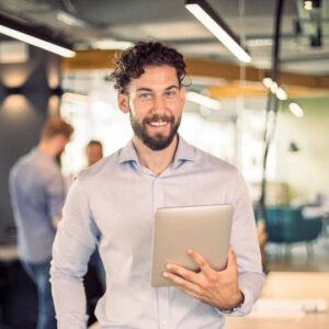 The Manager’s Toolkit: Integrating AI for Business Success Online